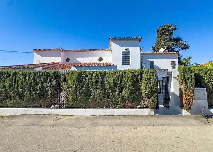 Casa Yuca 5 Bedroom Pool Villa Marbella